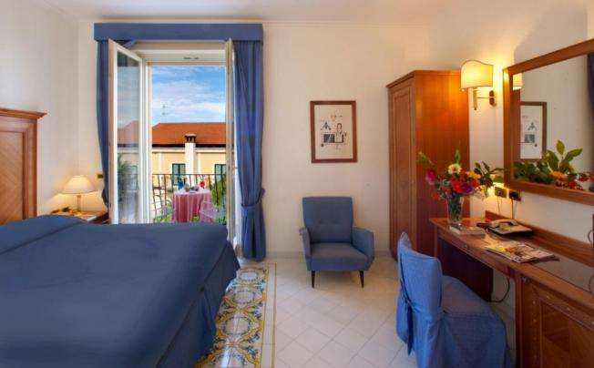Фото отеля Hotel Continental