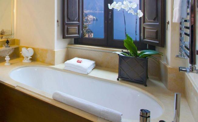 Фото отеля Monastero Santa Rosa Hotel & Spa
