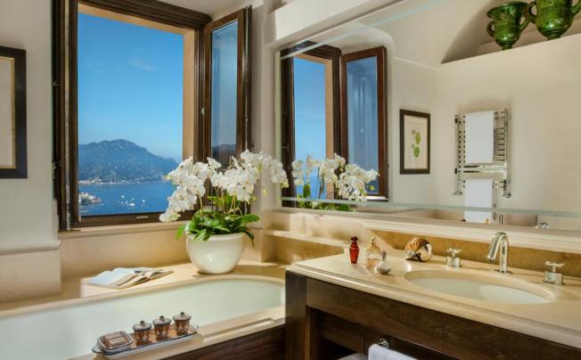 Фото отеля Monastero Santa Rosa Hotel & Spa