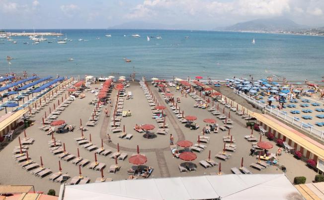 Фото отеля Suite Hotel Nettuno