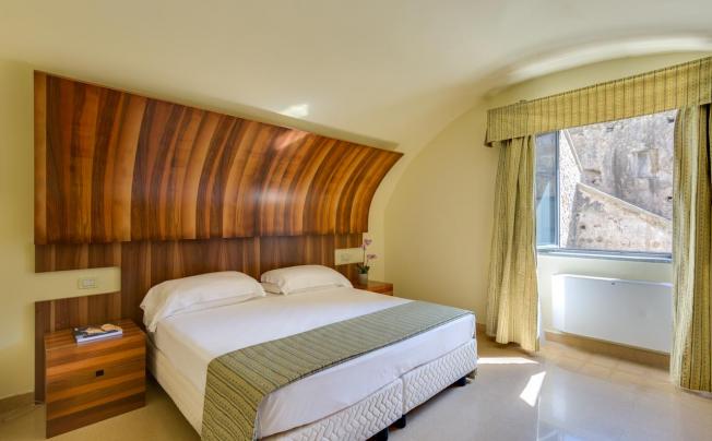 Фото отеля RADA SIRI HOTEL