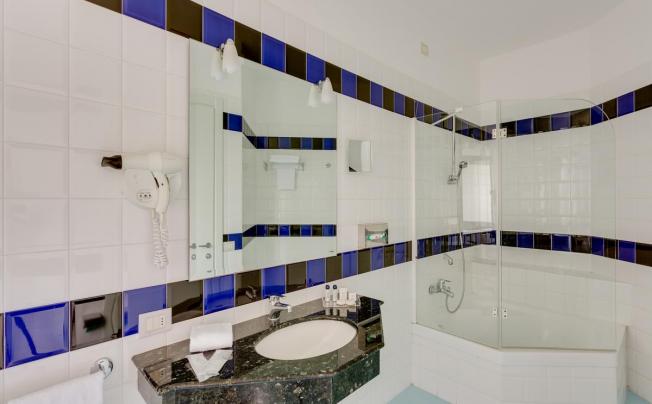 Фото отеля RADA SIRI HOTEL