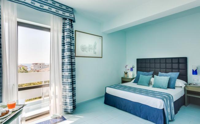 Фото отеля RADA SIRI HOTEL