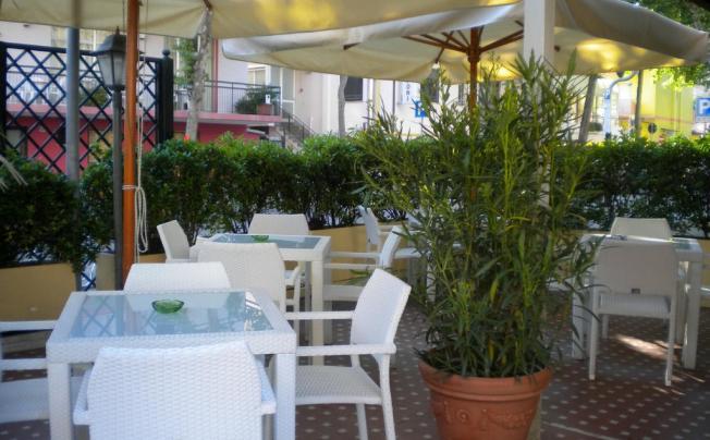 Фото отеля Hotel nova dhely