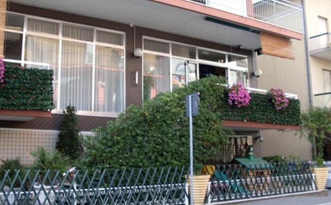 Фото отеля Hotel nova dhely