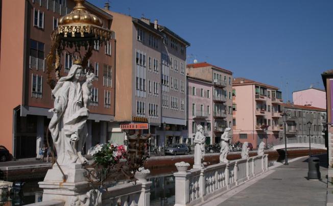 Фото отеля Caldin's Hotel