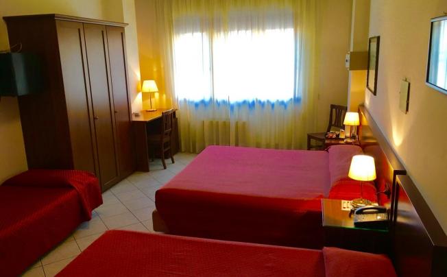 Фото отеля Caldin's Hotel