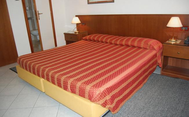 Фото отеля Caldin's Hotel