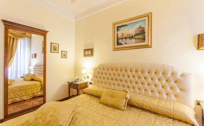 Фото отеля Daniel's Hotel