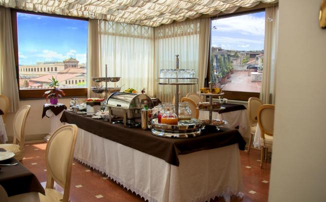 Фото отеля Daniel's Hotel