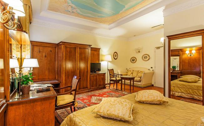 Фото отеля Daniel's Hotel