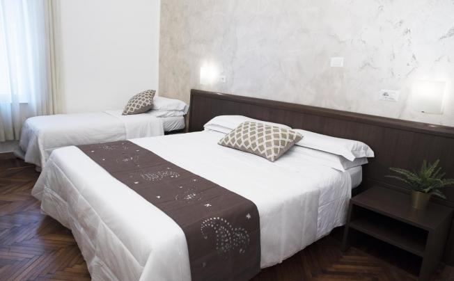 Фото отеля Capri Hotel