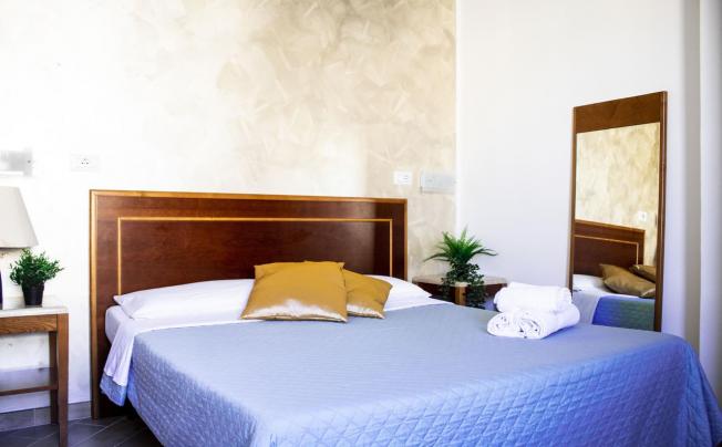 Фото отеля Capri Hotel