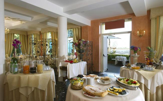 Фото отеля Viktoria Palace Hotel