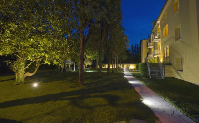 Фото отеля Viktoria Palace Hotel