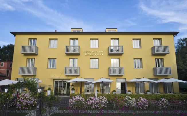 Фото отеля Viktoria Palace Hotel