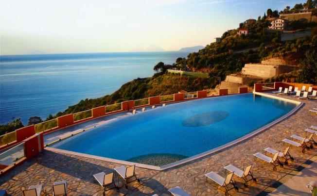 Фото отеля GRAND AVALON SIKANI 