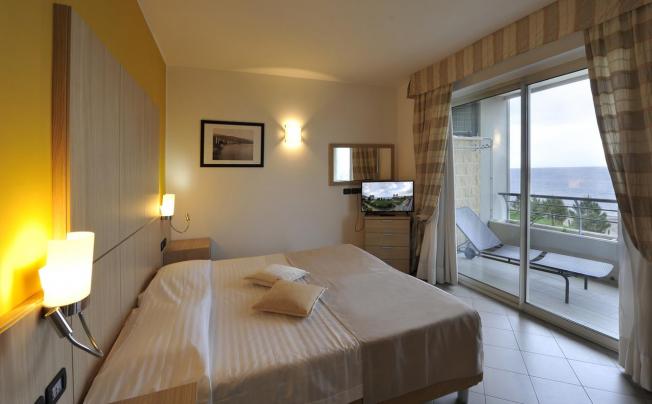 Фото отеля Marina Degli Aregai Hotel