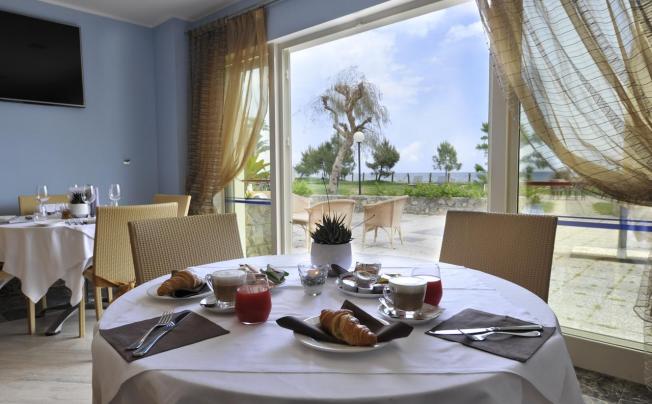 Фото отеля Marina Degli Aregai Hotel