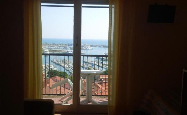 Фото отеля Robinia Hotel