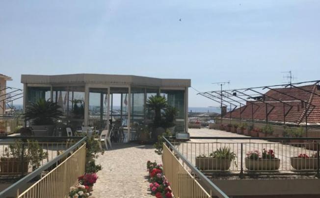 Фото отеля Robinia Hotel