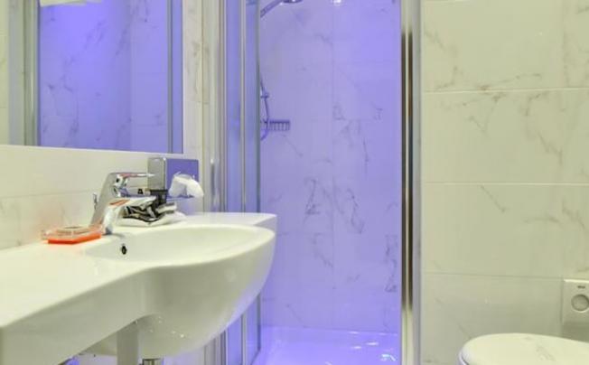 Фото отеля Madison Hotel