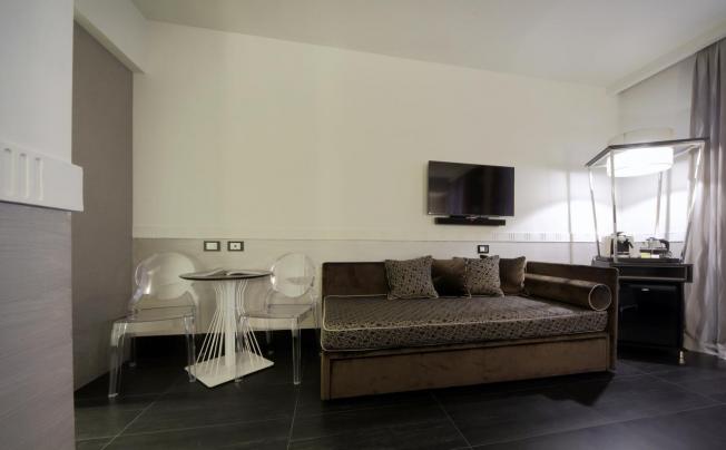 Фото отеля Mood Suites Tritone