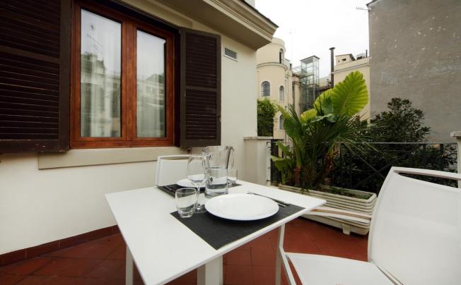 Фото отеля Mood Suites Tritone