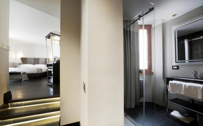 Фото отеля Mood Suites Tritone