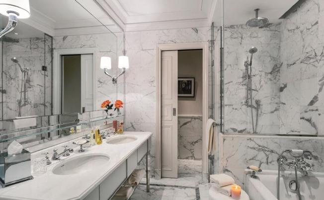 Фото отеля PALAZZO PARIGI HOTEL & GRAND SPA 