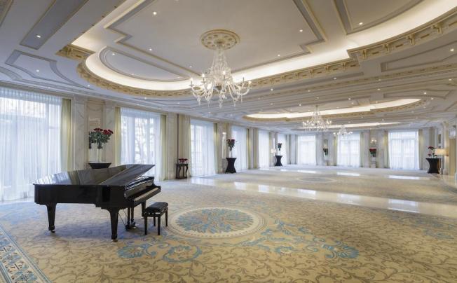 Фото отеля PALAZZO PARIGI HOTEL & GRAND SPA 