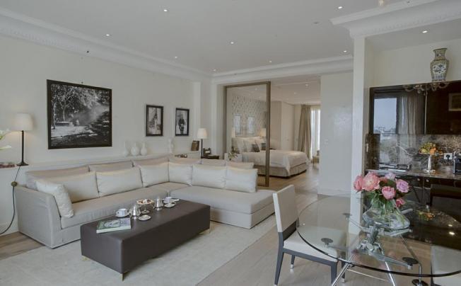 Фото отеля PALAZZO PARIGI HOTEL & GRAND SPA 