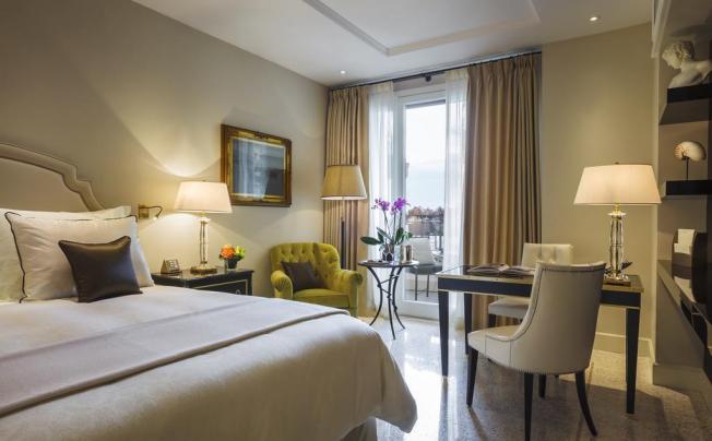 Фото отеля PALAZZO PARIGI HOTEL & GRAND SPA 