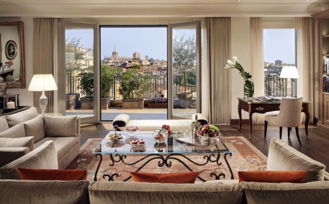 Фото отеля PALAZZO PARIGI HOTEL & GRAND SPA 