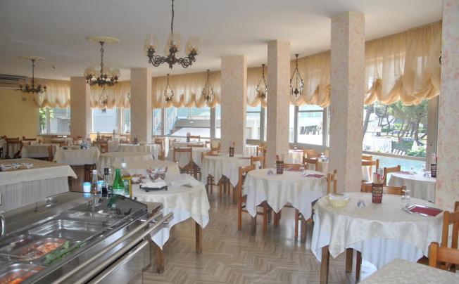 Фото отеля Amigos Golf Hotel