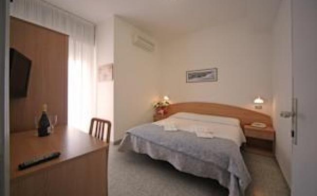 Фото отеля OXFORD HOTEL