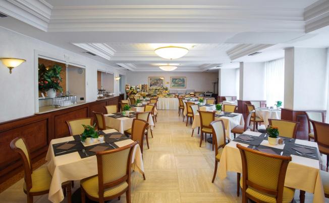 Фото отеля Hotel Pioppeto Saronno