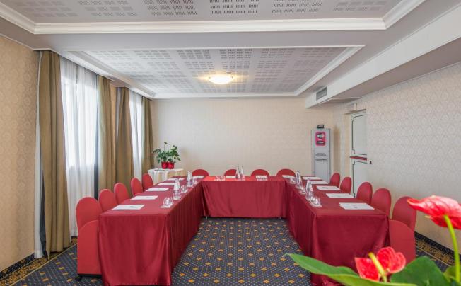 Фото отеля Hotel Pioppeto Saronno
