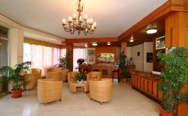 Фото отеля Deanna golf hotel