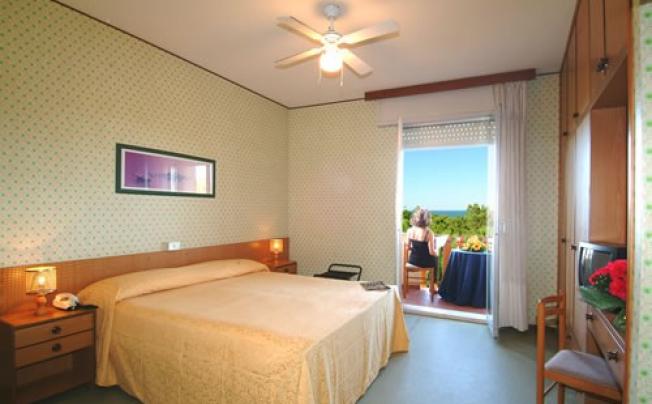 Фото отеля Deanna golf hotel