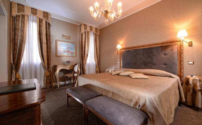 Фото отеля Santa Marina Hotel