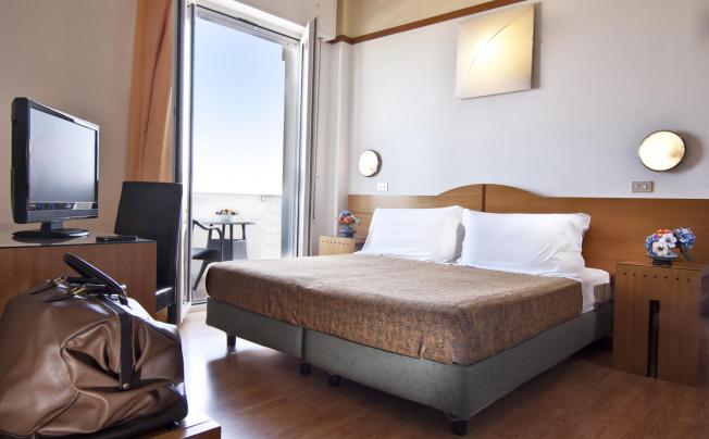 Фото отеля Hotel St Gregory Park