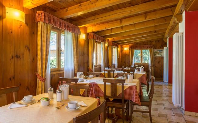 Фото отеля Crampon Hotel