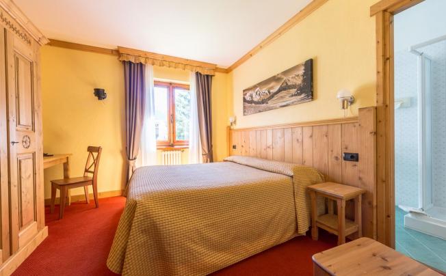 Фото отеля Crampon Hotel