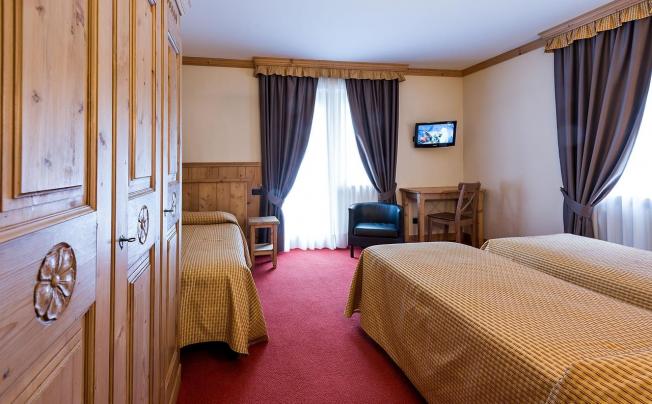 Фото отеля Crampon Hotel