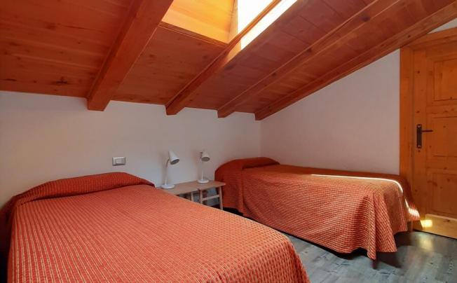 Фото отеля Crampon Hotel