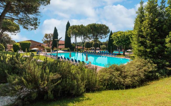 Фото отеля West garda