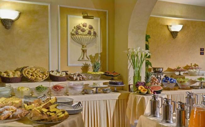 Фото отеля Corona D'Italia Hotel