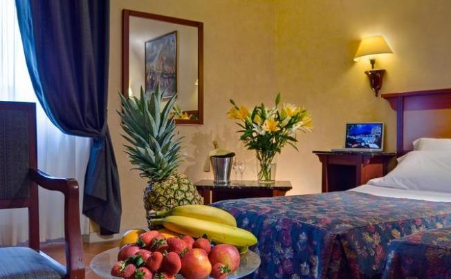 Фото отеля Corona D'Italia Hotel