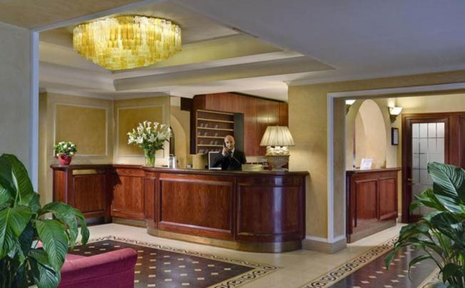 Фото отеля Corona D'Italia Hotel